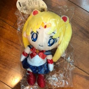 SAILOR MOON PLUSHIE